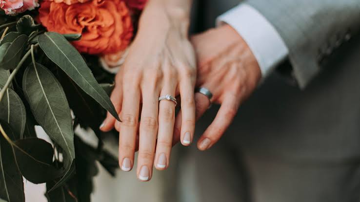 Top 10 Timeless Jewelry Pieces Every Woman Should Own
